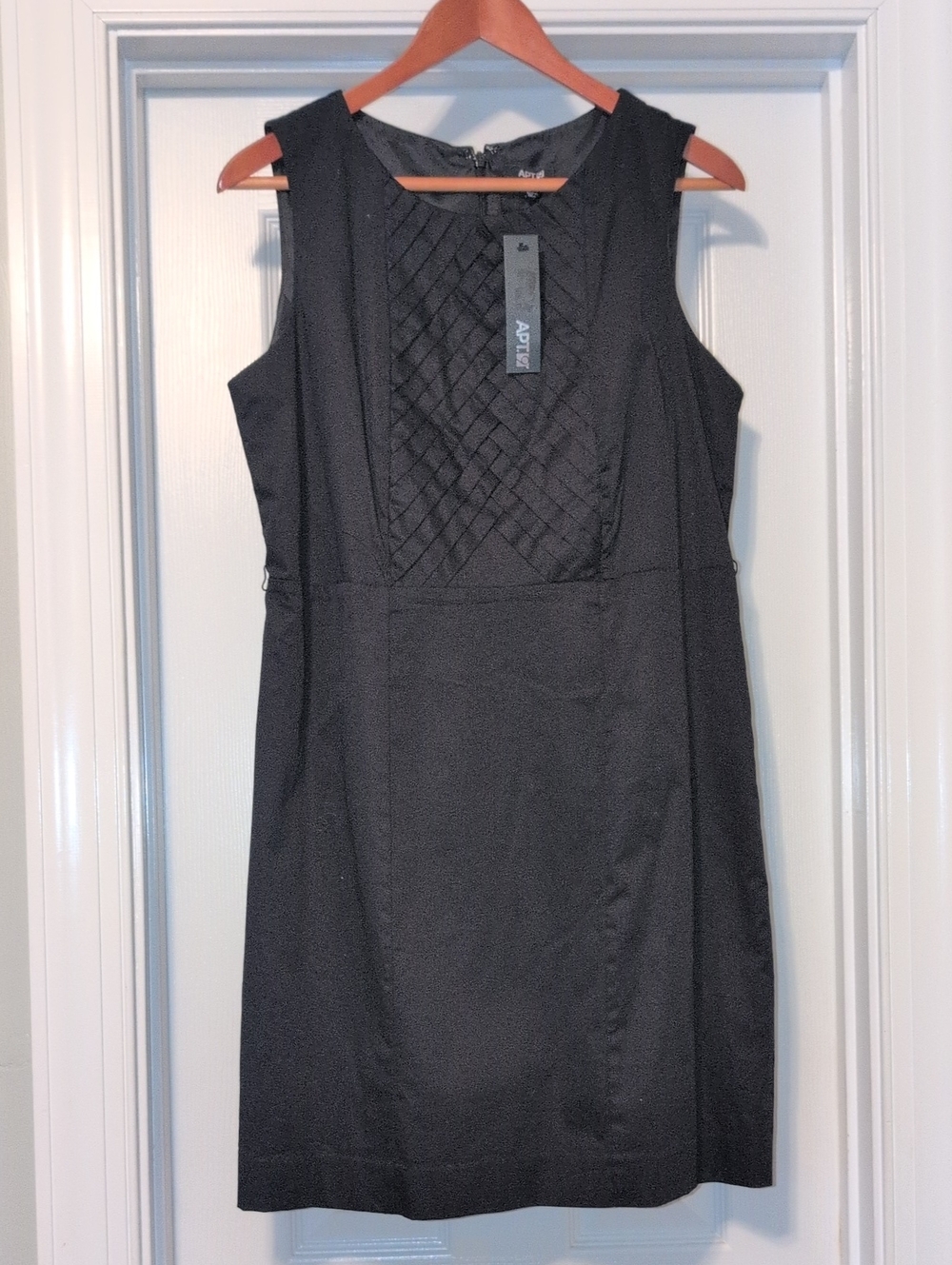 Apt. 9 Black Sleeveless Quilted-Panel Sheath Dress